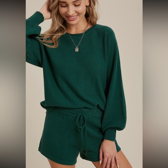 Two piece hunter green shorts sweater set cozy, comfy, warm, stretchy - Picture 5 of 11